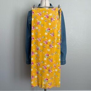 Size: XS Yellow Floral cotton wrap skirt Made in Hongkong  In Excellent Pre-owne